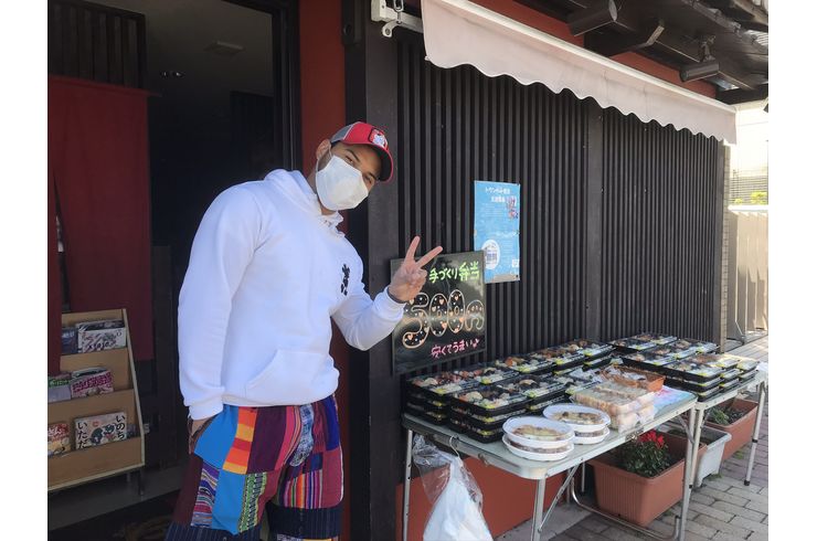 お弁当販売の様子